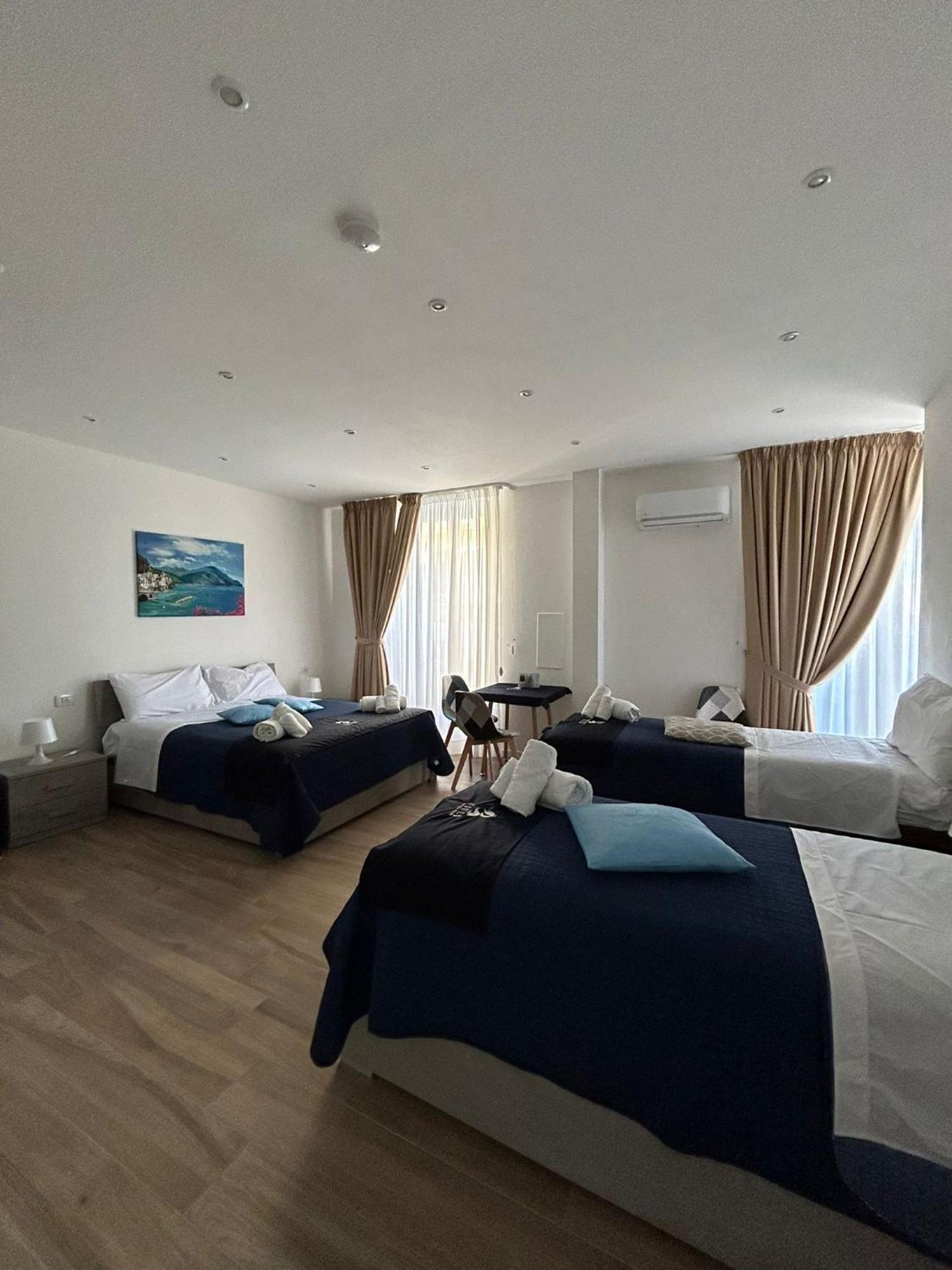 Giuly Suites & Rooms 나폴리 외부 사진