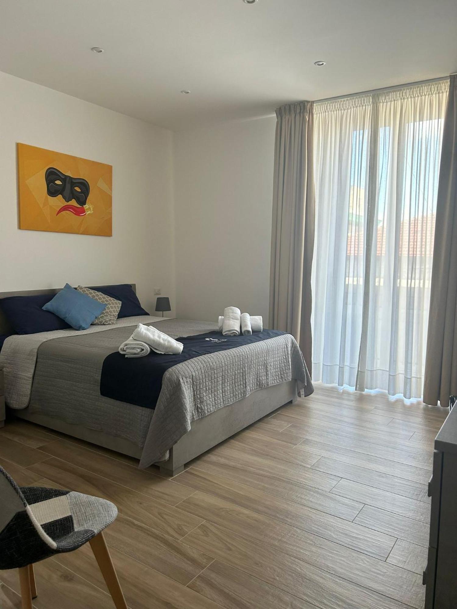 Giuly Suites & Rooms 나폴리 외부 사진