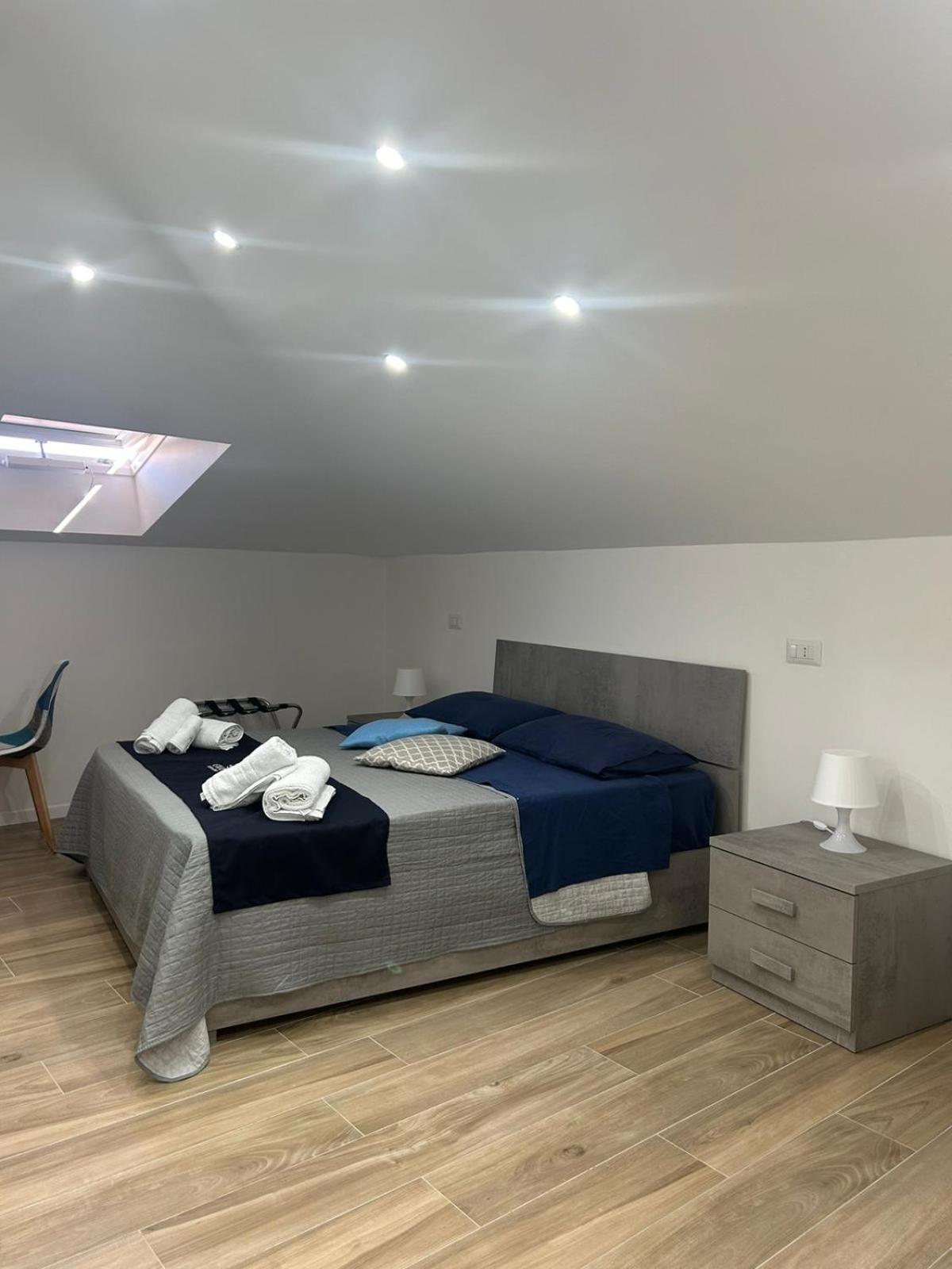 Giuly Suites & Rooms 나폴리 외부 사진