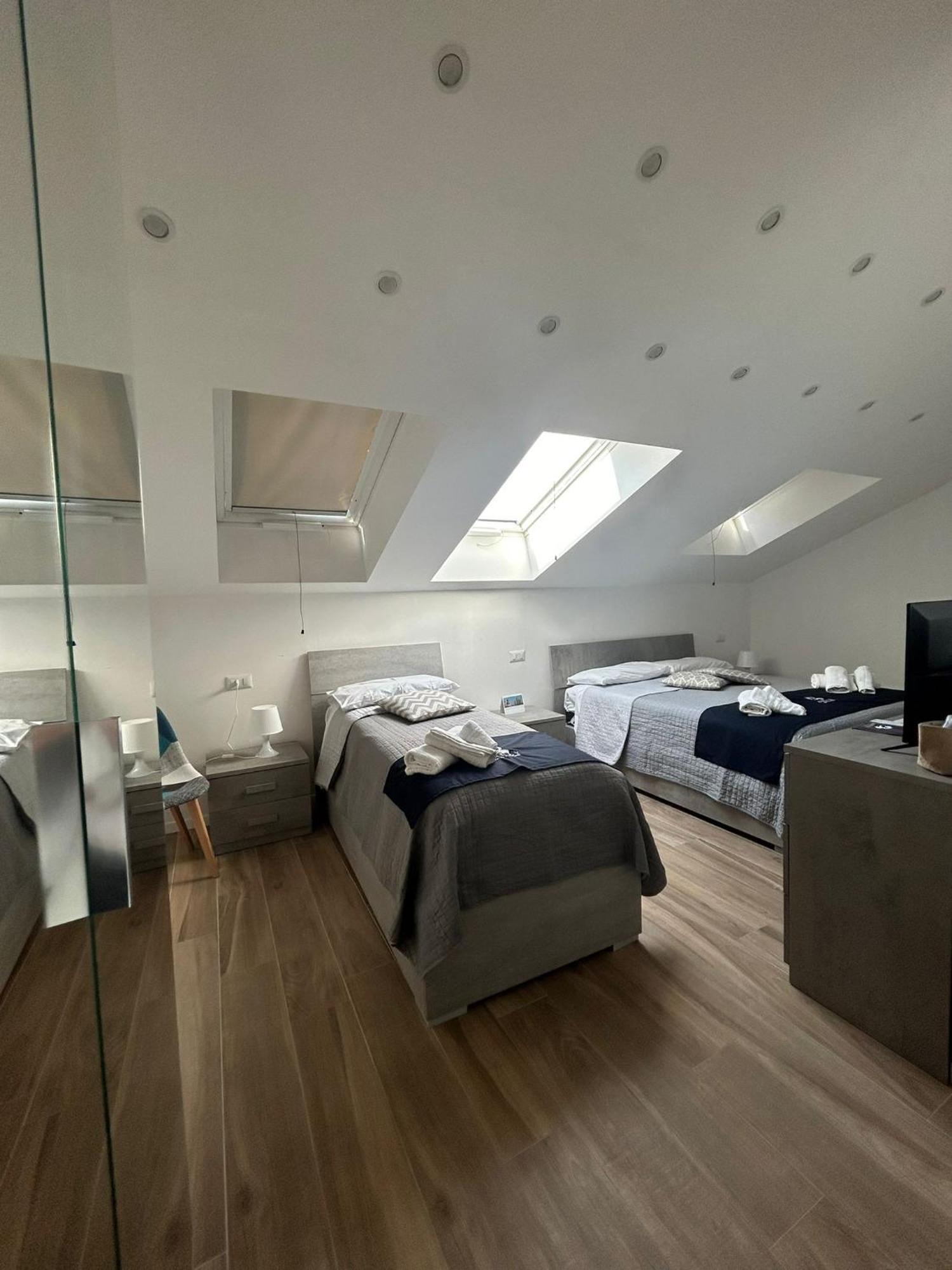 Giuly Suites & Rooms 나폴리 외부 사진